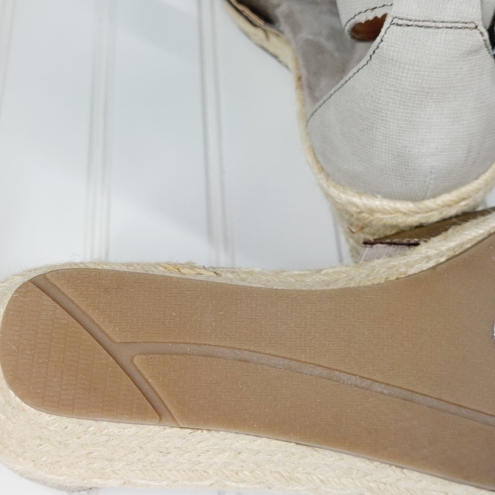 Earth Origins Naples Natasha Platinum Leather Espadrille Wedge Sandals D144 - Picture 12 of 15